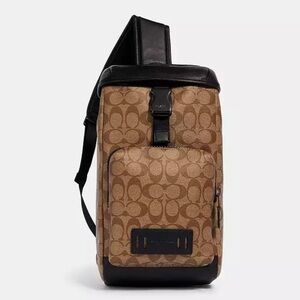 Coach Ranger Pack In Signature Canvas